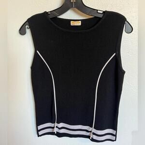 Black & White Fitted Sleeveless Top SMALL